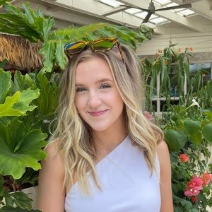 Meet your Posher, Hollyn